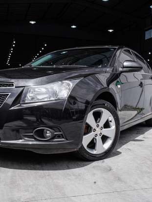 CHEVROLET-CRUZE-2013