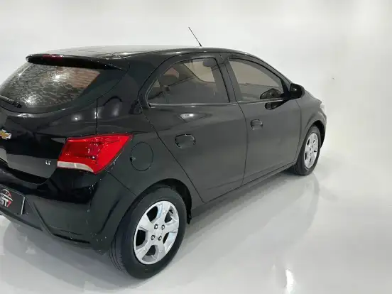 CHEVROLET-ONIX-1.4 MPFI LT 8V FLEX 4P AUTOMÁTICO CHEVROLET-ONIX-2019