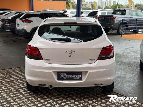 CHEVROLET-ONIX-2019