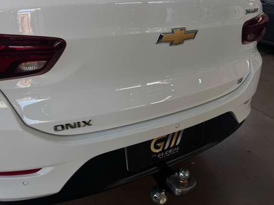 CHEVROLET-ONIX-2019