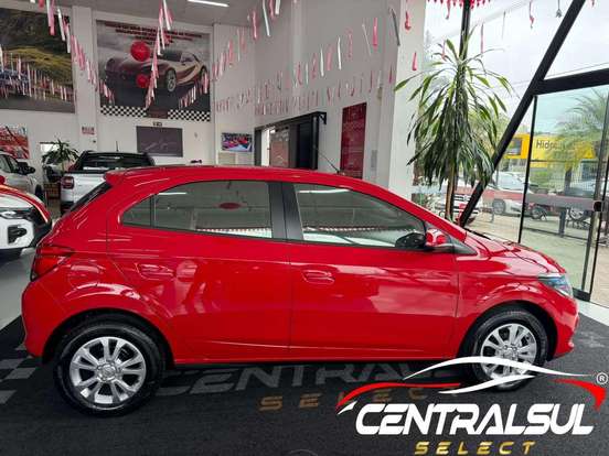 CHEVROLET-ONIX-2013