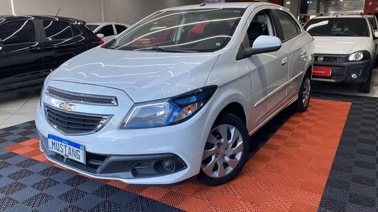 CHEVROLET-PRISMA-2015