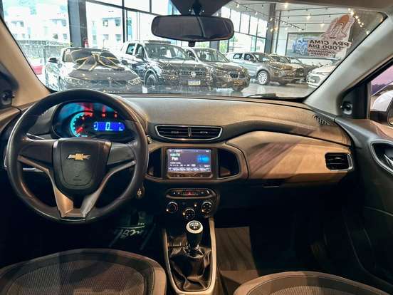 CHEVROLET-PRISMA-2015