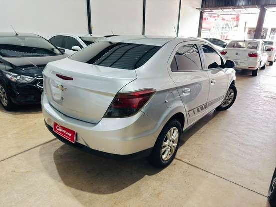 CHEVROLET-PRISMA-2014