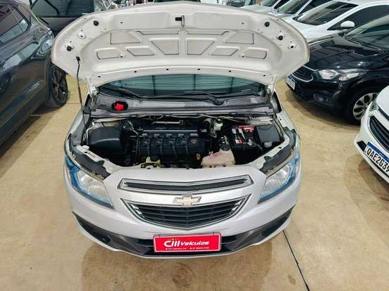 CHEVROLET-PRISMA-2014