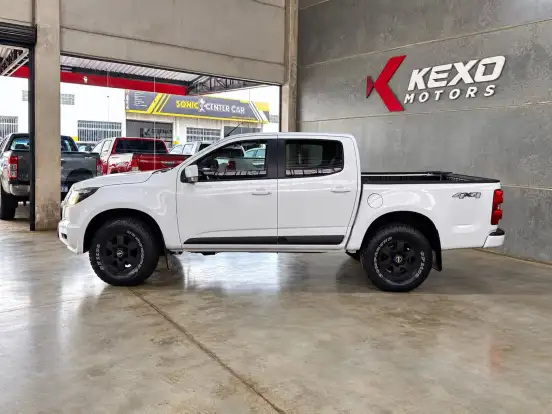 CHEVROLET-S10-2.8 LT 4X4 CD 16V TURBO DIESEL 4P AUTOMÁTICO CHEVROLET-S10-2012