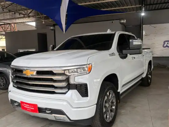 CHEVROLET-SILVERADO-5.3 V8 GASOLINA 1500 HIGH COUNTRY 4X4 AUTOMÁTICO CHEVROLET-SILVERADO-2026