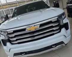 CHEVROLET SILVERADO 5.3 V8 GASOLINA 1500 HIGH COUNTRY 4X4 AUTOMÁTICO CHEVROLET SILVERADO 5.3 V8 GASOLINA 1500 HIGH COUNTRY 4X4 AUTOMÁTICO