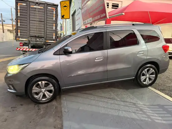 CHEVROLET-SPIN-1.8 PREMIER 8V FLEX 4P AUTOMÁTICO CHEVROLET-SPIN-2019