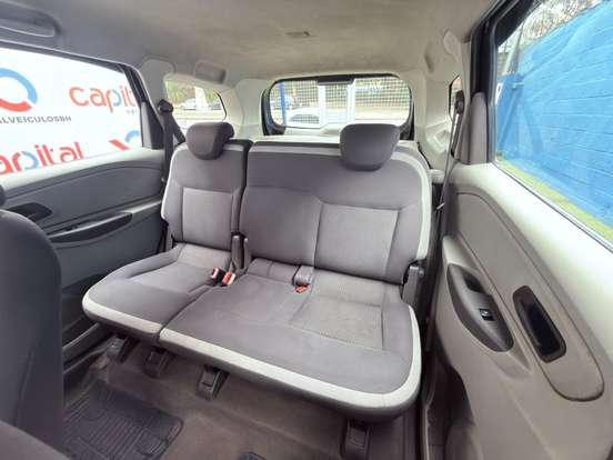 CHEVROLET-SPIN-2013