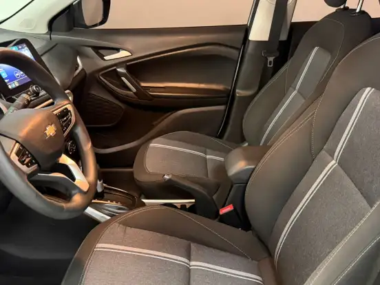 CHEVROLET-TRACKER-2020