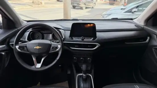 CHEVROLET-TRACKER-2025
