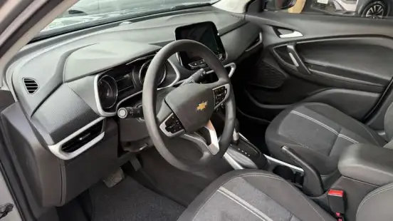 CHEVROLET-TRACKER-2025