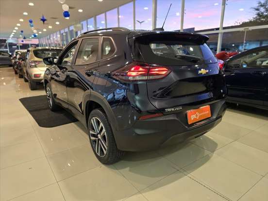 CHEVROLET-TRACKER-2023