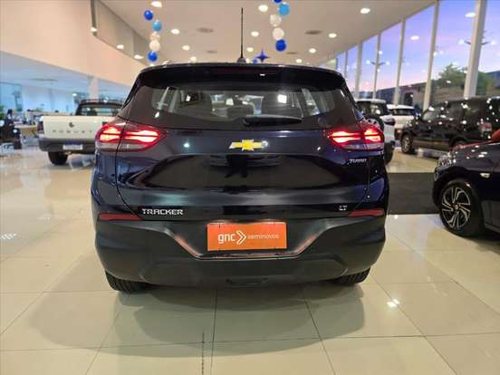 CHEVROLET-TRACKER-2023