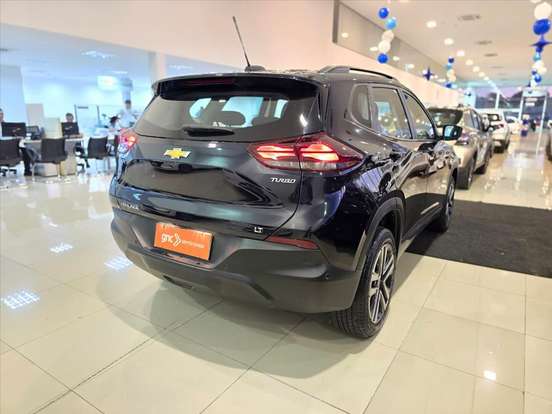 CHEVROLET-TRACKER-2023