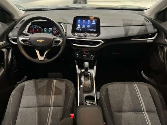 CHEVROLET-TRACKER-2023