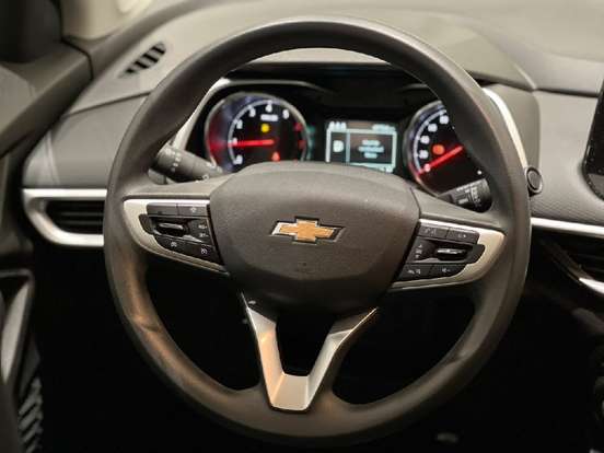CHEVROLET-TRACKER-2023