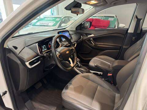 CHEVROLET-TRACKER-2023