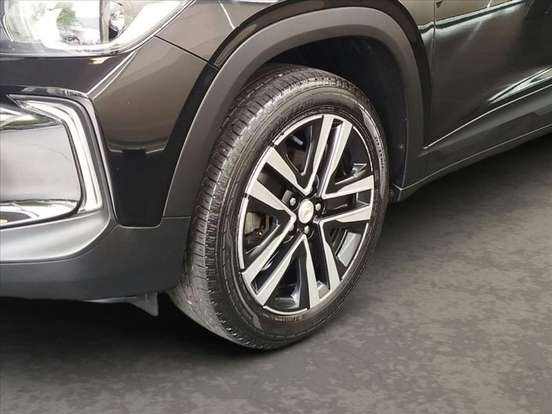 CHEVROLET-TRACKER-2023