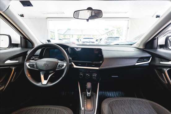 CHEVROLET-TRACKER-2025