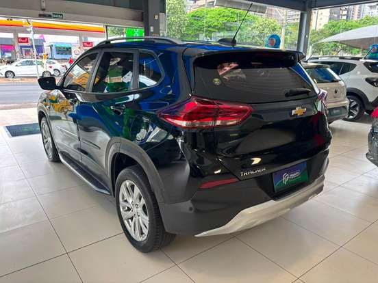 CHEVROLET-TRACKER-2021