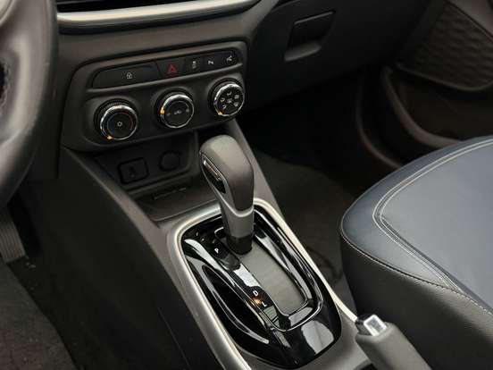 CHEVROLET-TRACKER-2022