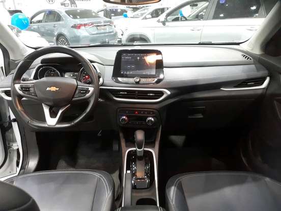 CHEVROLET-TRACKER-2023