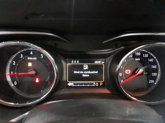 CHEVROLET-TRACKER-2023