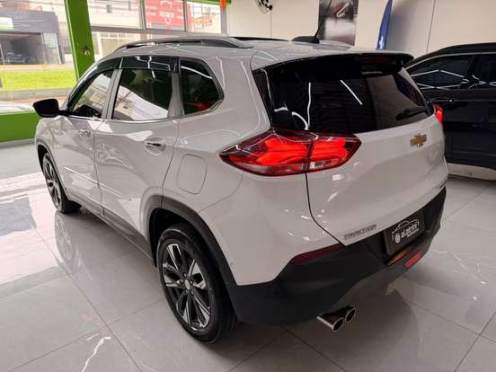 CHEVROLET-TRACKER-2022