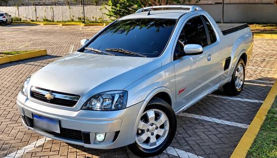 CHEVROLET MONTANA 1.4 MPFI SPORT CS 8V FLEX 2P MANUAL