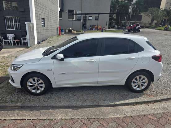 CHEVROLET-ONIX-2020