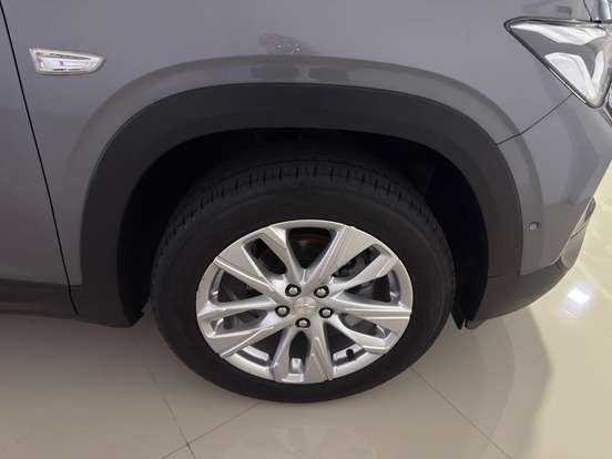CHEVROLET-TRACKER-2021