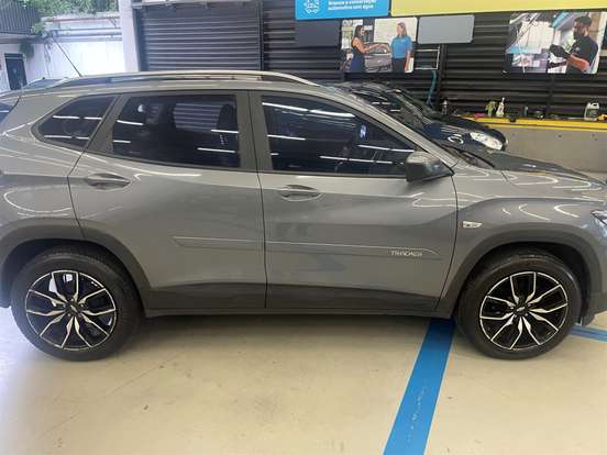 CHEVROLET-TRACKER-2020