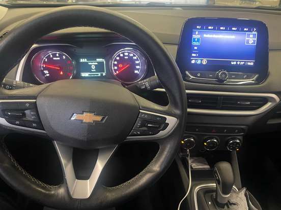 CHEVROLET-TRACKER-2020