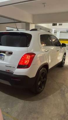 CHEVROLET-TRACKER-2015