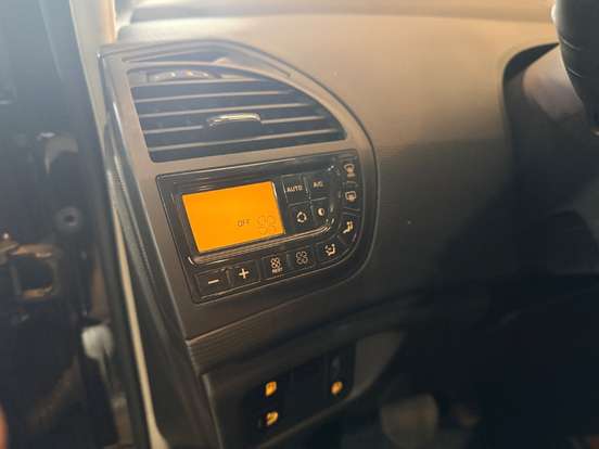 CITROËN-C4-2.0 EXCLUSIVE SPORT 16V FLEX 4P AUTOMÁTICO CITROËN-C4-2013