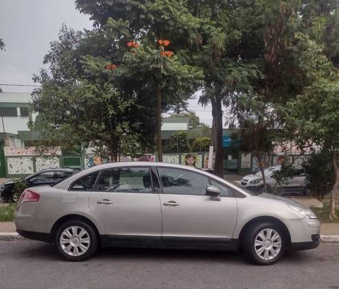CITROËN C4 2.0 EXCLUSIVE 16V FLEX 4P AUTOMÁTICO