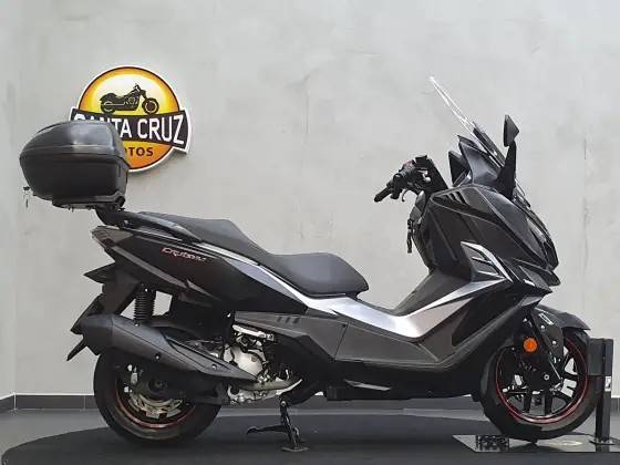 DAFRA CRUISYM 300 