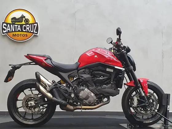 DUCATI MONSTER 937 