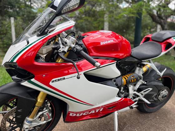 DUCATI SUPERBIKE 1199 PANIGALE S TRICOLORE 