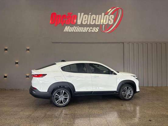 FIAT-FASTBACK-2025