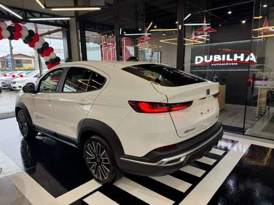 FIAT-FASTBACK-1.0 TURBO 200 HYBRID AUDACE CVT FIAT-FASTBACK-2025