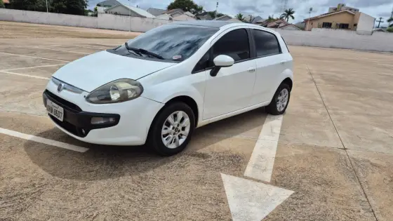 FIAT PUNTO 1.4 ATTRACTIVE 8V FLEX 4P MANUAL