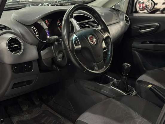 FIAT-PUNTO-1.6 ESSENCE 16V FLEX 4P MANUAL FIAT-PUNTO-2016