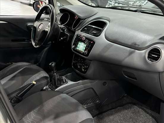 FIAT-PUNTO-1.6 ESSENCE 16V FLEX 4P MANUAL FIAT-PUNTO-2016