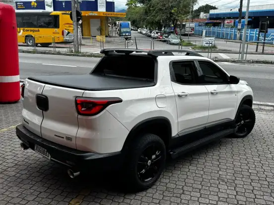 FIAT-TORO-1.3 TURBO 270 FLEX FREEDOM AT6 FIAT-TORO-2022