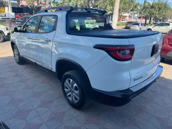 FIAT-TORO-1.8 16V EVO FLEX FREEDOM AT6 FIAT-TORO-2017