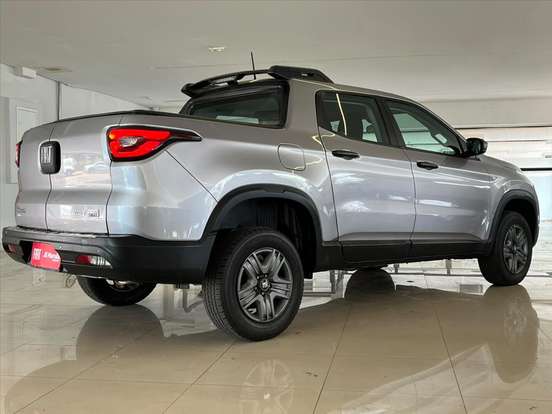 FIAT-TORO-2023