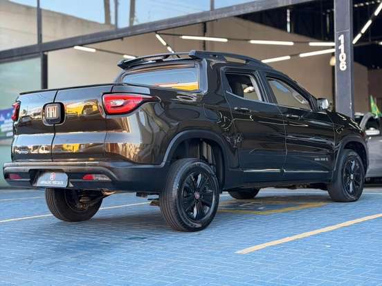 FIAT-TORO-1.8 16V EVO FLEX FREEDOM OPEN EDITION AT6 FIAT-TORO-2016